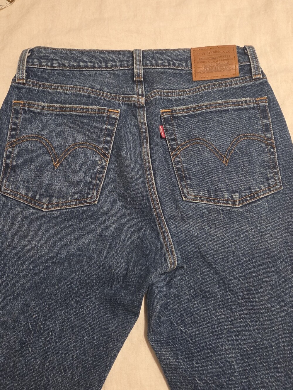 Levi's womens Wedgie Straight Ankle Jeans: Color: Unstoppable Wear - Dark Wash.